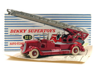 Lot 873 - DINKY TOYS FRANCE (1)