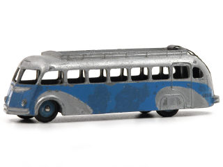 Lot 836 - DINKY TOYS FRANCE (1)