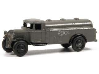 Lot 1008 - DINKY TOYS GB (1)