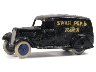 Lot 1038 - DINKY TOYS GB (1)