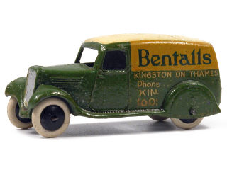 Lot 1023 - DINKY TOYS GB (1)