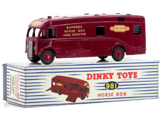 Lot 1110 - DINKY TOYS GB (1)