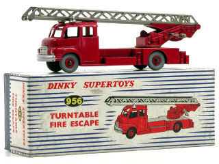 Lot 1104 - DINKY TOYS GB (1)