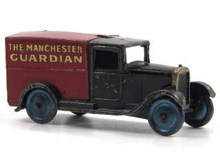 Lot 1014 - DINKY TOYS GB (1)