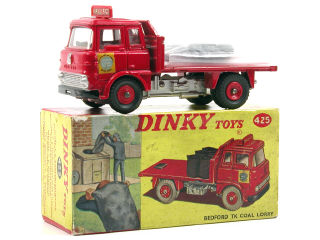 Lot 1117 - DINKY TOYS GB (1)
