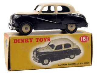 Lot 941 - DINKY TOYS GB (1)