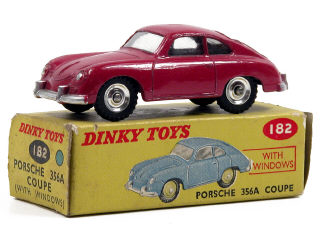 Lot 967 - DINKY TOYS (GB) (1)