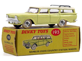 Lot 979 - DINKY TOYS (GB) (1)
