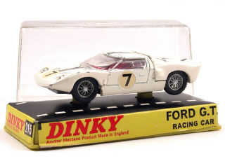 Lot 92 - DINKY TOYS GB (1)