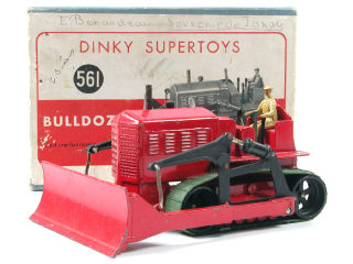 Lot 107 - DINKY TOYS GB (1)