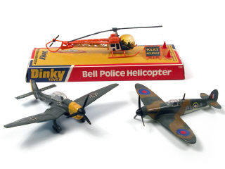 Lot 140 - DINKY TOYS GB (3)