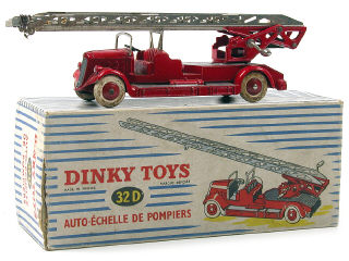 Lot 301 - DINKY TOYS (FRANCE) (1)