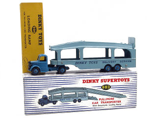 Lot 562 - DINKY TOYS (GB) (1)