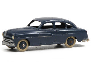 Lot 211 - DINKY TOYS FRANCE (1)