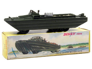 Lot 395 - DINKY TOYS FRANCE (1)