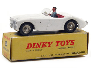 Lot 253 - DINKY TOYS FRANCE (1)