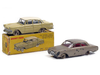 Lot 434 - DINKY TOYS (FRANCE) (2)
