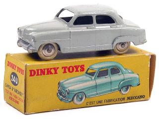Lot 203 - DINKY TOYS (FRANCE) (1)
