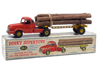 Lot 329 - DINKY TOYS (FRANCE) (1)
