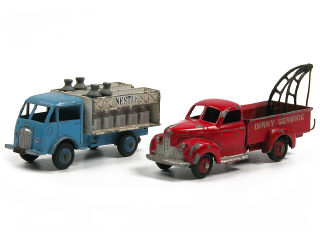 Lot 442 - DINKY TOYS (FRANCE) (2)