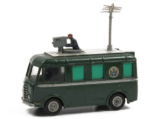 Lot 556 - DINKY TOYS (GB) (1)