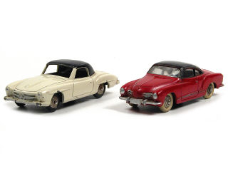 Lot 410 - DINKY TOYS (FRANCE) (2)