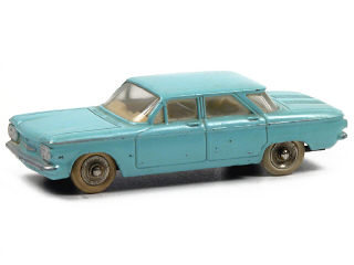 Lot 260 - DINKY TOYS FRANCE (1)