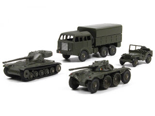 Lot 478 - DINKY TOYS (FRANCE) (4)