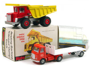 Lot 814 - DINKY TOYS (GB) (2)