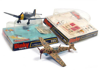 Lot 817 - DINKY TOYS GB (2)