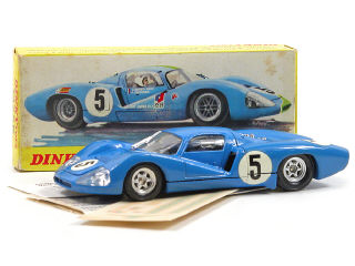 Lot 696 - DINKY TOYS FRANCE (1)