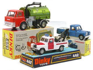 Lot 823 - DINKY TOYS GB (3)