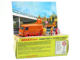 Lot 751 - DINKY TOYS FRANCE (1)