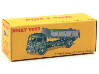 Lot 157 - DINKY TOYS FRANCE (1)
