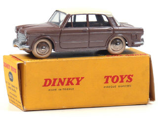 Lot 266 - DINKY TOYS FRANCE (1)
