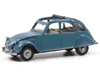 Lot 242 - DINKY TOYS FRANCE (1)