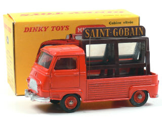 Lot 331 - DINKY TOYS (FRANCE) (1)