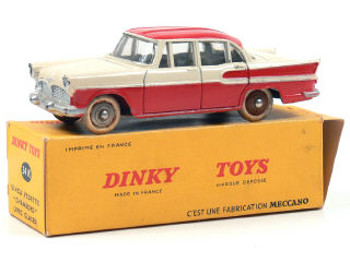 Lot 215 - DINKY TOYS (FRANCE) (1)