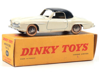 Lot 209 - DINKY TOYS (FRANCE) (1)