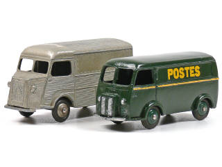 Lot 201 - DINKY TOYS (FRANCE) (2)