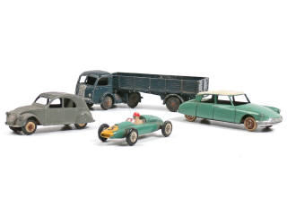 Lot 233 - DINKY TOYS FRANCE (4)