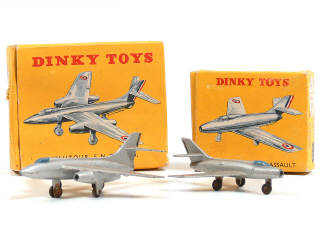 Lot 163 - DINKY TOYS FRANCE (2)