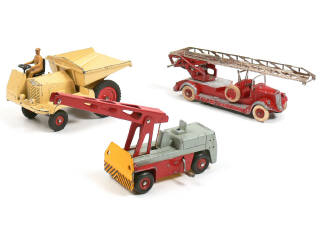 Lot 213 - DINKY TOYS FRANCE (3)