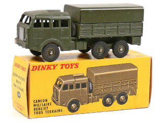 Lot 177 - DINKY TOYS FRANCE (1)