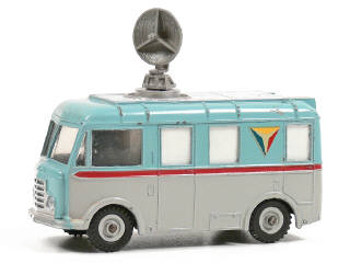 Lot 291 - DINKY TOYS GB (1)