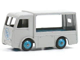 Lot 280 - DINKY TOYS (GB) (1)