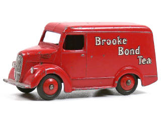 Lot 277 - DINKY TOYS GB (1)