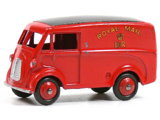 Lot 264 - DINKY TOYS GB (1)