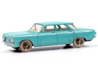 Lot 122 - DINKY TOYS FRANCE (1)