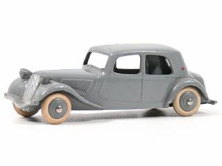 Lot 97 - DINKY TOYS FRANCE (1)